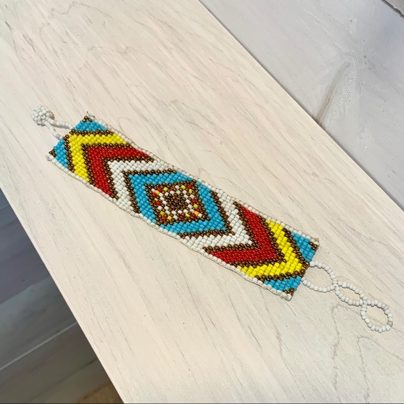 Seed bead bracelet - Picture 3 of 5